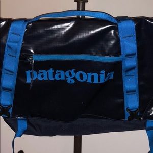 Patagonia Black Hole 24L